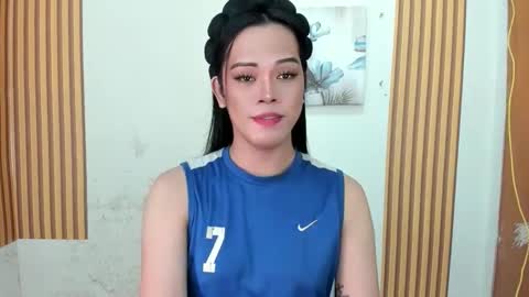 Snapshot of ms_selenaxx chatting on April 11, 8:18 am selena online show from April 11, 8:18 am