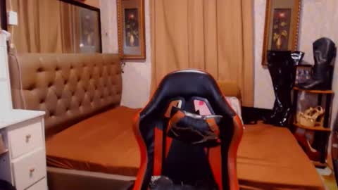 Snapshot of msasianbigcockts chatting on September 29, 11:15 am Thea online show from September 29, 11:15 am