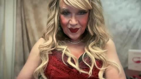 Snapshot of mskarentoy chatting on January 19, 1:21 am mskarentoy online show from January 19, 1:21 am