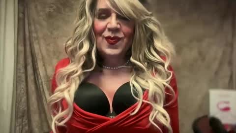 Snapshot of mskarentoy chatting on January 22, 11:10 pm mskarentoy online show from January 22, 11:10 pm