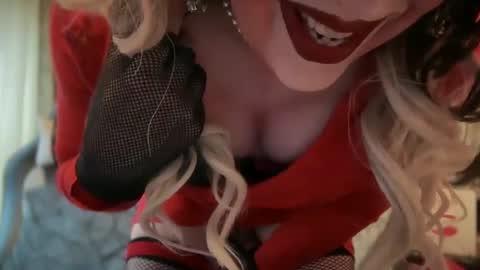 Snapshot of mskarentoy chatting on September 19, 8:31 pm mskarentoy online show from September 19, 8:31 pm