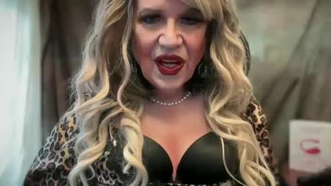 Snapshot of mskarentoy chatting on September 29, 7:40 pm mskarentoy online show from September 29, 7:40 pm