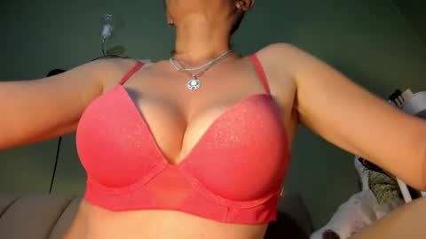 Snapshot of mspurrfectlove chatting on September 13, 2:55 am MsPurrfectLove online show from September 13, 2:55 am