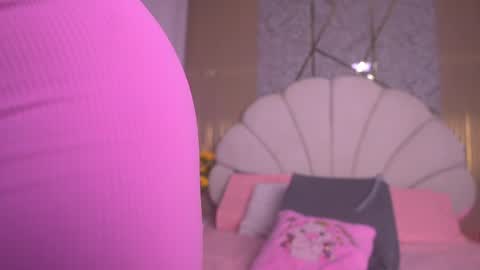 Manuela  online show from April 14, 3:12 am