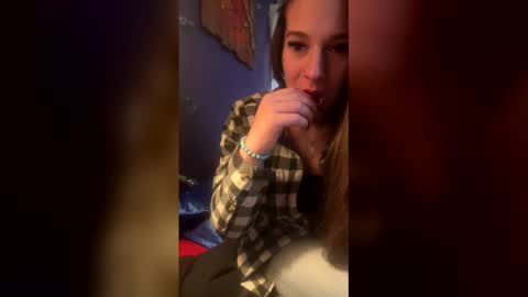 Snapshot of mswhoknows chatting on February 23, 10:40 pm Tara Jane online show from February 23, 10:40 pm