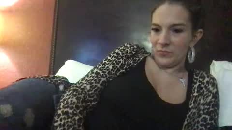 Snapshot of mswhoknows chatting on February 25, 12:26 pm Tara Jane online show from February 25, 12:26 pm
