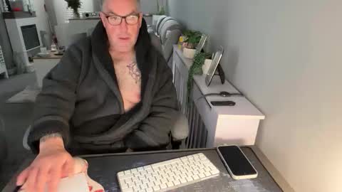 mtb1697 online show from October 31, 9:21 am