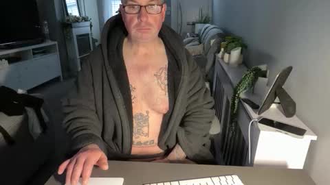 Snapshot of mtb1697 chatting on February 6, 9:01 am mtb1697 online show from February 6, 9:01 am