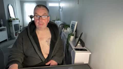 Snapshot of mtb1697 chatting on February 16, 1:07 pm mtb1697 online show from February 16, 1:07 pm