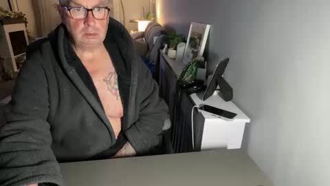 Snapshot of mtb1697 chatting on March 1, 10:56 pm mtb1697 online show from March 1, 10:56 pm