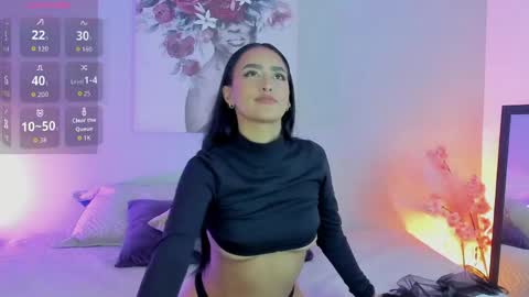 Snapshot of muaan_ chatting on May 6, 2:33 pm muaan online show from May 6, 2:33 pm