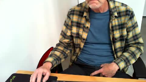 Snapshot of mucfag chatting on May 20, 4:02 pm mucfag online show from May 20, 4:02 pm