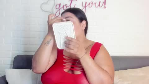 Tati online show from October 11, 7:01 pm