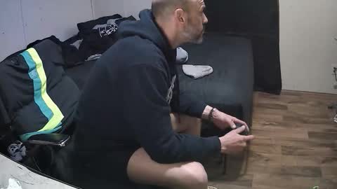 Muffdiver online show from February 22, 9:24 pm