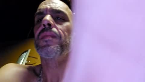 Muffdiver online show from March 11, 9:48 am