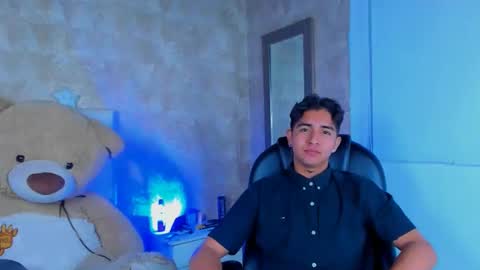 Snapshot of muichiro_tokito1 chatting on January 4, 5:05 am muichiro tokito1 online show from January 4, 5:05 am