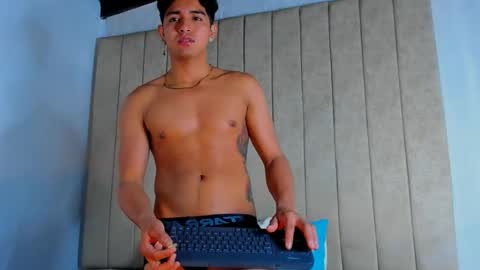 Snapshot of muichiro_tokito1 chatting on February 6, 7:45 am muichiro tokito1 online show from February 6, 7:45 am