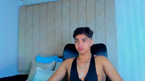 Snapshot of muichiro_tokito1 chatting on February 9, 4:04 am muichiro tokito1 online show from February 9, 4:04 am