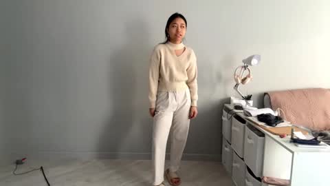 Mia online show from February 9, 11:09 pm