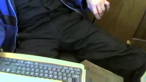 Snapshot of muller520 chatting on January 13, 6:27 pm muller520 online show from January 13, 6:27 pm