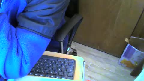Snapshot of muller520 chatting on January 18, 12:15 pm muller520 online show from January 18, 12:15 pm