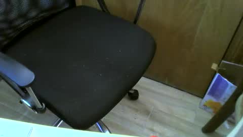 Snapshot of muller520 chatting on January 20, 4:23 pm muller520 online show from January 20, 4:23 pm