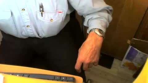 Snapshot of muller520 chatting on September 10, 6:35 am muller520 online show from September 10, 6:35 am