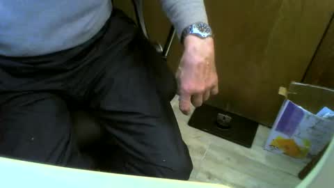 Snapshot of muller520 chatting on September 13, 6:13 am muller520 online show from September 13, 6:13 am