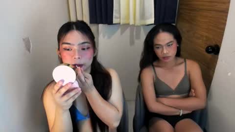 Snapshot of multicummer_devi chatting on May 17, 2:20 am multicummer_devi online show from May 17, 2:20 am