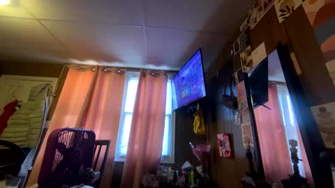 Snapshot of mumnxdor chatting on April 10, 11:04 am mumnxdor online show from April 10, 11:04 am