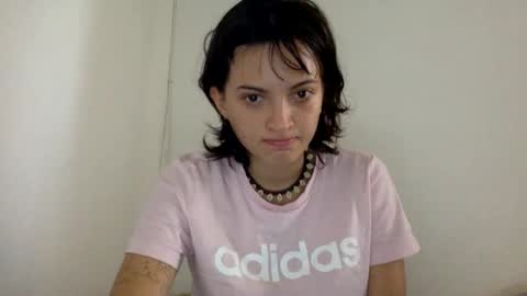 Snapshot of munchi_ chatting on February 17, 12:48 pm   online show from February 17, 12:48 pm