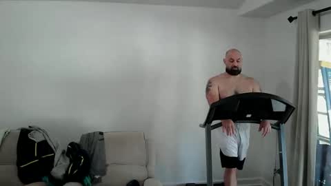 Snapshot of munchies420 chatting on March 31, 1:44 pm Bearded online show from March 31, 1:44 pm