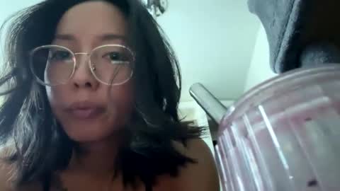 Snapshot of muniico chatting on September 18, 12:23 am muniico online show from September 18, 12:23 am