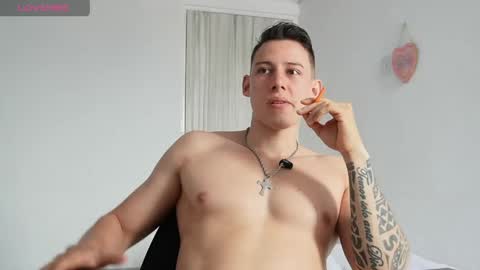 muscle_king_cum online show from April 18, 3:27 pm