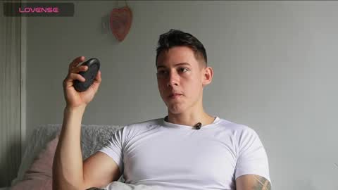 Snapshot of muscle_king_cum chatting on May 26, 3:08 pm muscle_king_cum online show from May 26, 3:08 pm