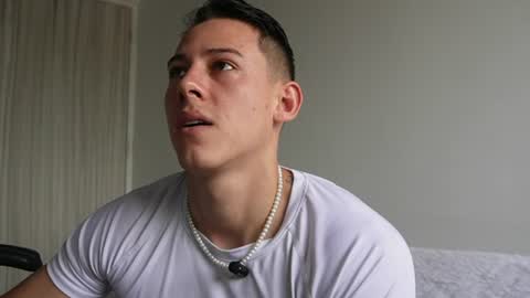 Snapshot of muscle_king_cum chatting on June 9, 2:17 pm muscle_king_cum online show from June 9, 2:17 pm