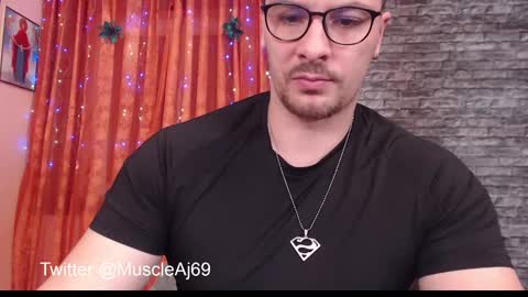 Snapshot of muscleaj69 chatting on December 29, 7:00 pm AJ online show from December 29, 7:00 pm