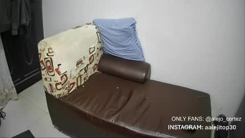 Snapshot of musclealejito chatting on May 31, 2:09 am musclealejito online show from May 31, 2:09 am