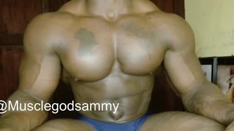 Snapshot of musclegodsammy23 chatting on February 2, 7:01 pm musclegod23 online show from February 2, 7:01 pm