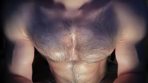 Snapshot of musclehair3 chatting on April 24, 8:44 pm musclehair3 online show from April 24, 8:44 pm