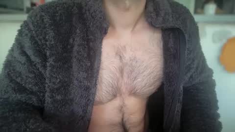 Snapshot of musclehair3 chatting on April 26, 8:56 am musclehair3 online show from April 26, 8:56 am