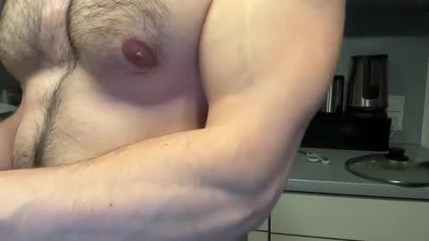 Snapshot of musclehair3 chatting on May 11, 8:28 pm musclehair3 online show from May 11, 8:28 pm