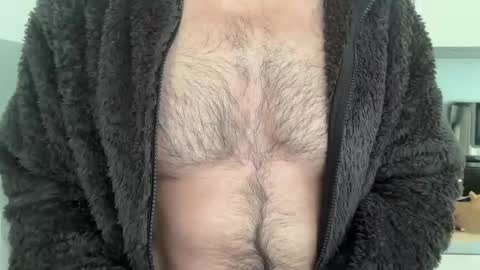 Snapshot of musclehair3 chatting on May 14, 9:16 am musclehair3 online show from May 14, 9:16 am