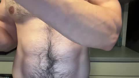 Snapshot of musclehair3 chatting on May 25, 8:37 pm musclehair3 online show from May 25, 8:37 pm