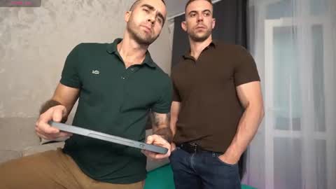 Snapshot of muscularfriend chatting on August 6, 5:48 pm Ivan online show from August 6, 5:48 pm