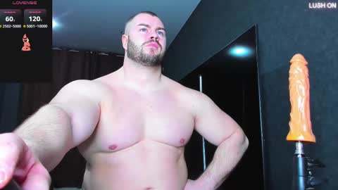 Snapshot of muscularjohnforu chatting on March 5, 3:18 pm click icon for peach online show from March 5, 3:18 pm