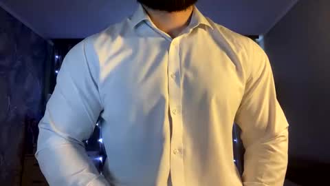 Snapshot of muscularjuggler chatting on March 9, 1:42 am muscularjuggler online show from March 9, 1:42 am