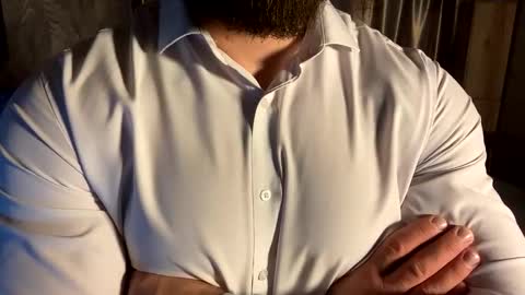 Snapshot of muscularjuggler chatting on March 20, 1:10 am muscularjuggler online show from March 20, 1:10 am
