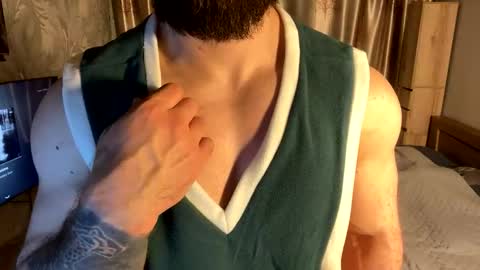 Snapshot of muscularjuggler chatting on March 20, 4:01 pm muscularjuggler online show from March 20, 4:01 pm
