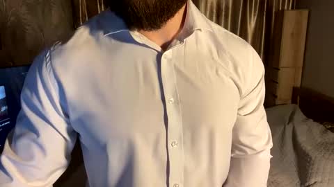 Snapshot of muscularjuggler chatting on March 22, 12:41 pm muscularjuggler online show from March 22, 12:41 pm